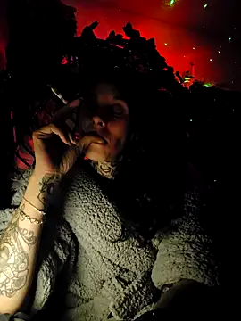 Snapshot of DarkAngelz1 chatting on 11.02.25 DarkAngelz1 online show from 11.02.25