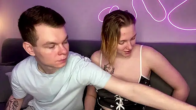 julielourens online show from 11.29.25