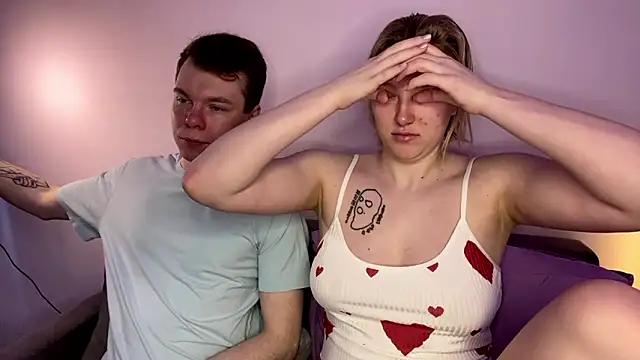 julielourens online show from 02.16.26