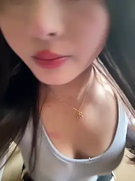 Snapshot of chenyu0308 chatting on 10.05.25 chenyu0308 online show from 10.05.25