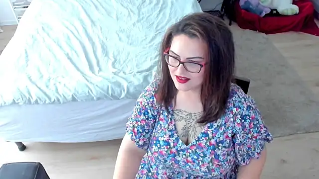 Squirt Kimm online show from 11.13.25