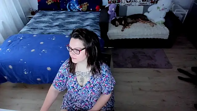 Squirt Kimm online show from 11.28.25