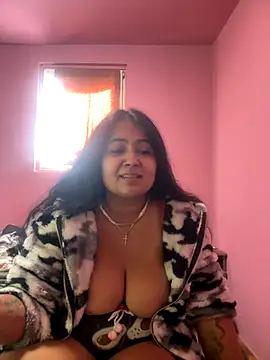 Snapshot of Melissa10 chatting on 11.01.25 Melissa10 online show from 11.01.25