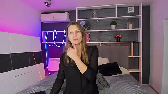 Snapshot of ChristyBrook chatting on 10.30.25 ChristyBrook online show from 10.30.25