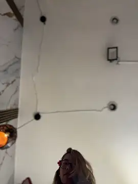 sara calderon online show from 12.03.25