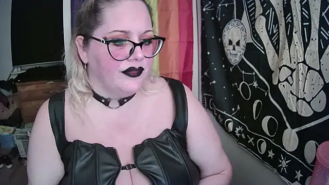 Kinky Witch online show from 09.09.25