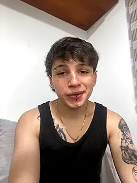 Snapshot of Thomas_Big_dick chatting on 09.14.25 Thomas Big dick online show from 09.14.25