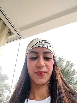 Juliana Xander online show from 11.15.25