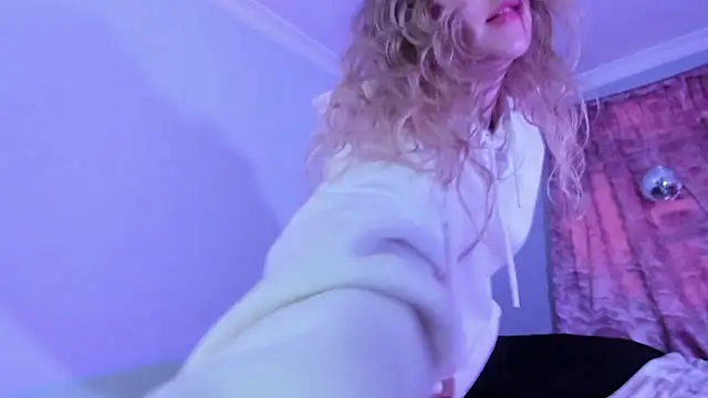 Pamela Squirtt online show from 11.05.25