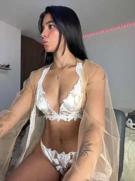 Snapshot of Vaneza_G1 chatting on 05.23.26 Vaneza G1 online show from 05.23.26
