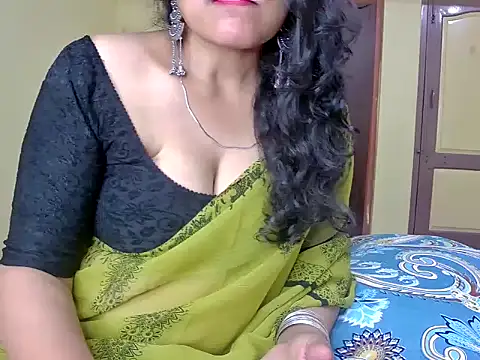 Snapshot of MasTANIYA chatting on 10.03.25 MasTANIYA online show from 10.03.25