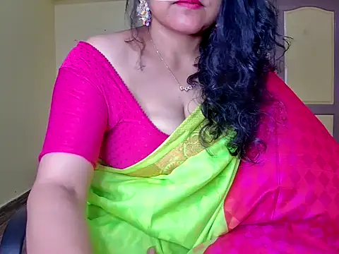 Snapshot of MasTANIYA chatting on 10.05.25 MasTANIYA online show from 10.05.25