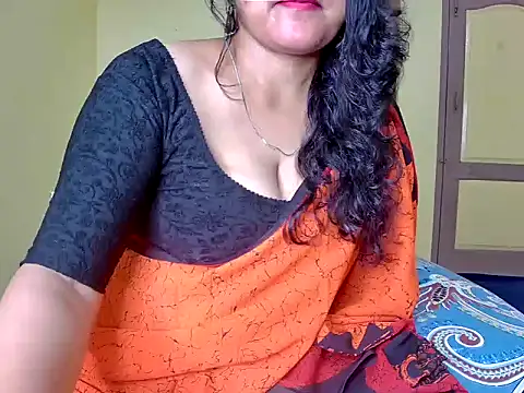 Snapshot of MasTANIYA chatting on 10.12.25 MasTANIYA online show from 10.12.25