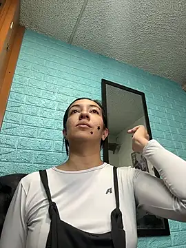 SALOME KORLAND online show from 11.24.25