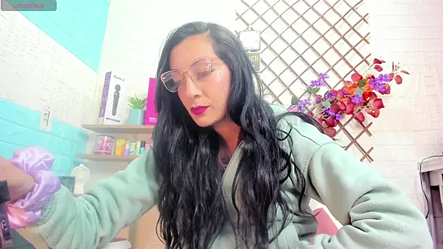 Snapshot of SALOME_KORLAND chatting on 06.23.26 SALOME KORLAND online show from 06.23.26