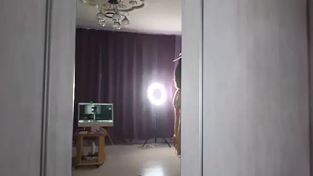 EvoletteLouLou online show from 03.06.26