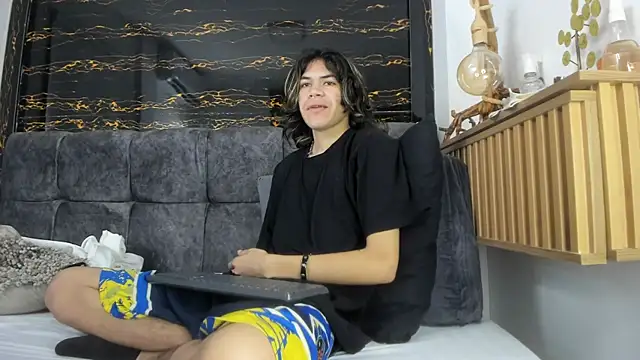 Diamond twink online show from 02.13.26