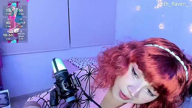 Snapshot of Lilith_Raven_ chatting on 09.29.25 Lilith Raven online show from 09.29.25