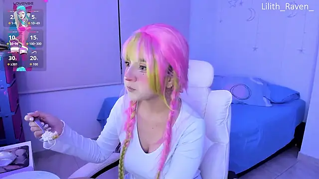 Snapshot of Lilith_Raven_ chatting on 10.28.25 Lilith Raven online show from 10.28.25