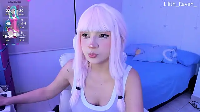 Snapshot of Lilith_Raven_ chatting on 11.05.25 Lilith Raven online show from 11.05.25