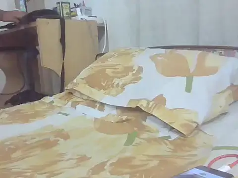 sofiacpl  online show from 10.30.25