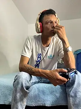 andrewcoopper1 online show from 09.25.25