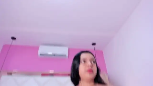 Lucianaa Collins online show from 10.31.25