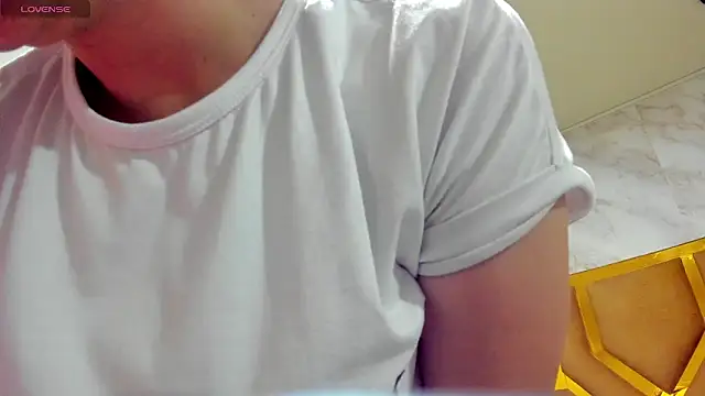 Snapshot of Luciifeer_ chatting on 10.26.25 Luciifeer online show from 10.26.25