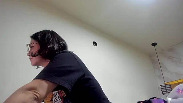 Luciifeer  online show from 12.18.25