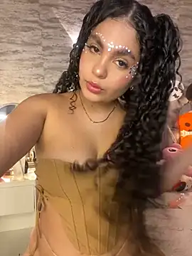 Yassy vazquez online show from 10.11.25