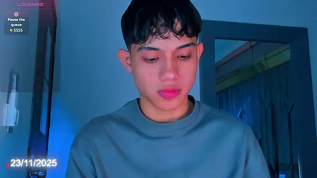 Sebax Young online show from 11.23.25