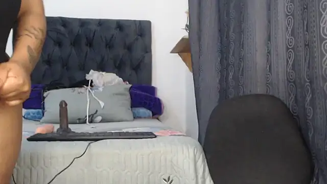 Busty-Caramel online show from 09.16.25
