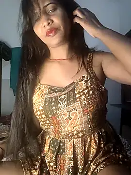 cute radhikaa online show from 10.15.25