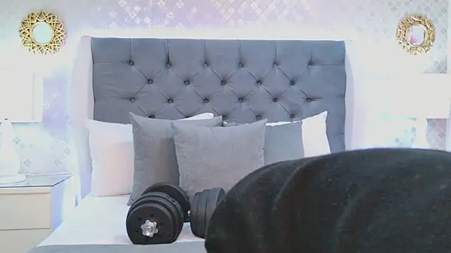 ZoeKrug online show from 01.11.26