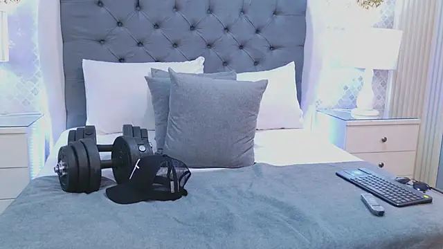 ZoeKrug online show from 01.18.26