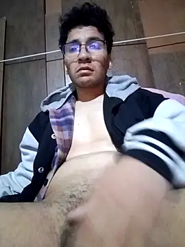 LecheDeSoya666 online show from 10.05.25