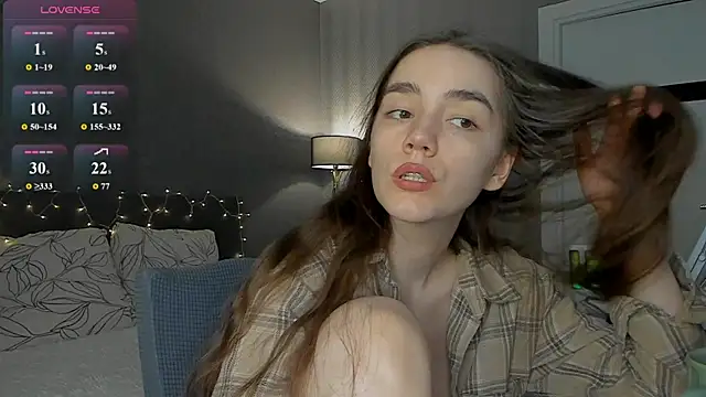 Snapshot of sweete_chantal chatting on 04.27.26 sweete chantal online show from 04.27.26