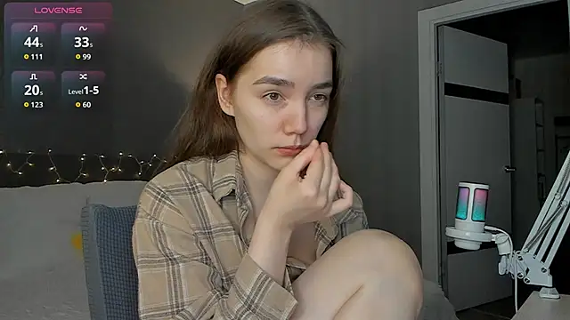 Snapshot of sweete_chantal chatting on 05.23.26 sweete chantal online show from 05.23.26
