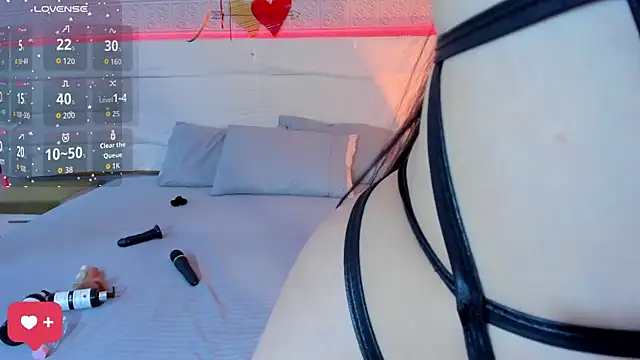 Snapshot of KamileBlake chatting on 09.28.25 KamileBlake online show from 09.28.25