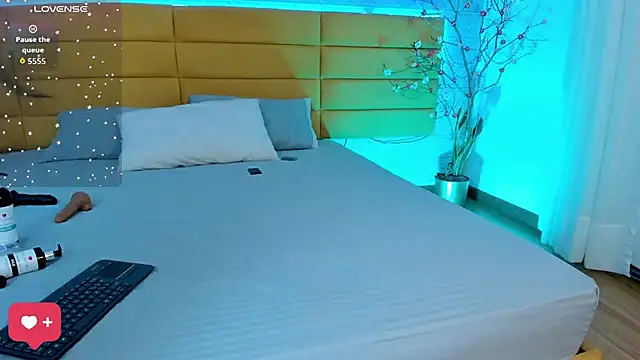 Snapshot of KamileBlake chatting on 10.09.25 KamileBlake online show from 10.09.25