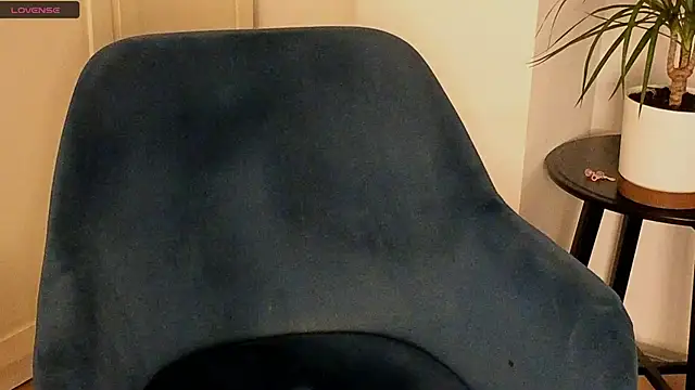 NoFace Model online show from 10.09.25