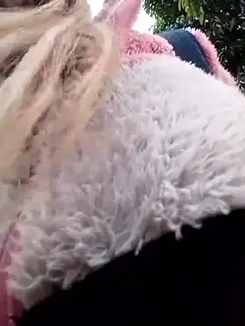 Daliana Gounbolt online show from 09.26.25