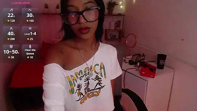 LeilaEbony online show from 09.17.25