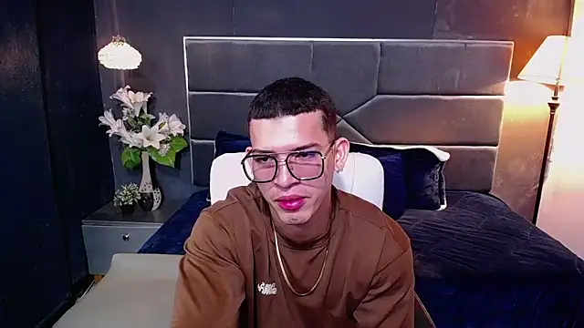 ethan rodgers online show from 10.24.25