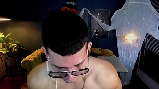 ethan rodgers online show from 10.29.25