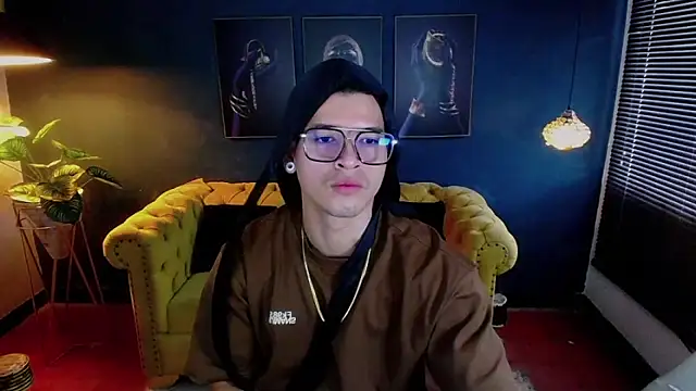 ethan rodgers online show from 11.08.25