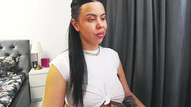 Snapshot of Casiana_ chatting on 02.10.26 Casiana online show from 02.10.26