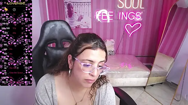 Snapshot of _Evoni_b chatting on 09.09.25 Evoni b online show from 09.09.25