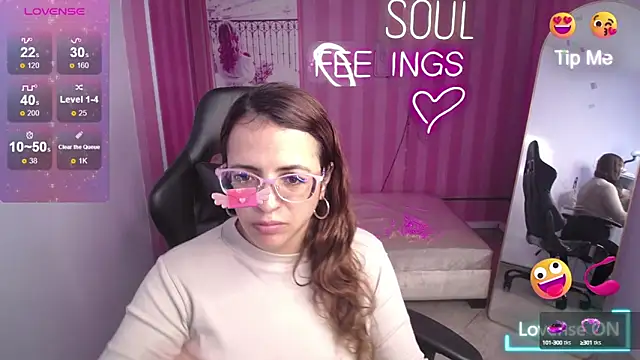 Snapshot of _Evoni_b chatting on 09.19.25 Evoni b online show from 09.19.25