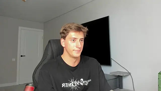 Snapshot of DaniHort chatting on 06.03.26 DaniHort online show from 06.03.26